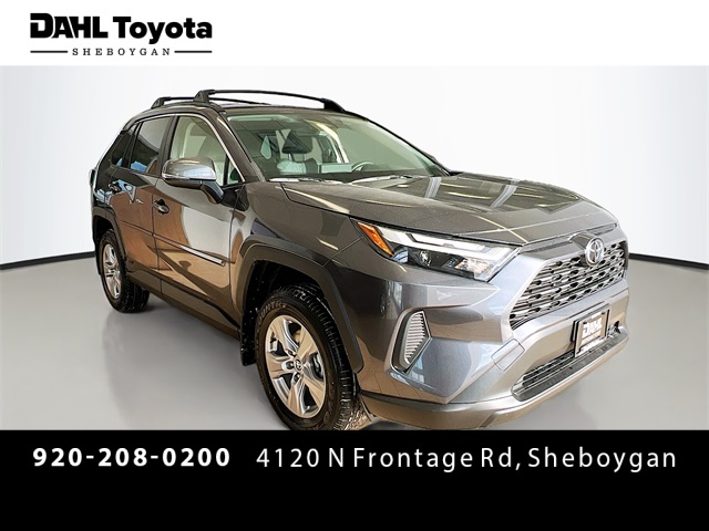 2025 Toyota RAV4 XLE's photo