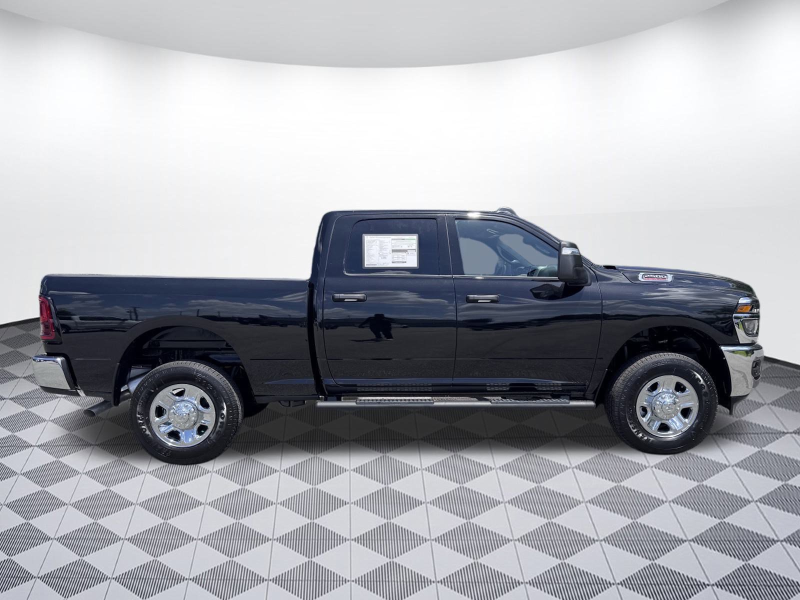 2025 Ram 2500 Tradesman photo 2
