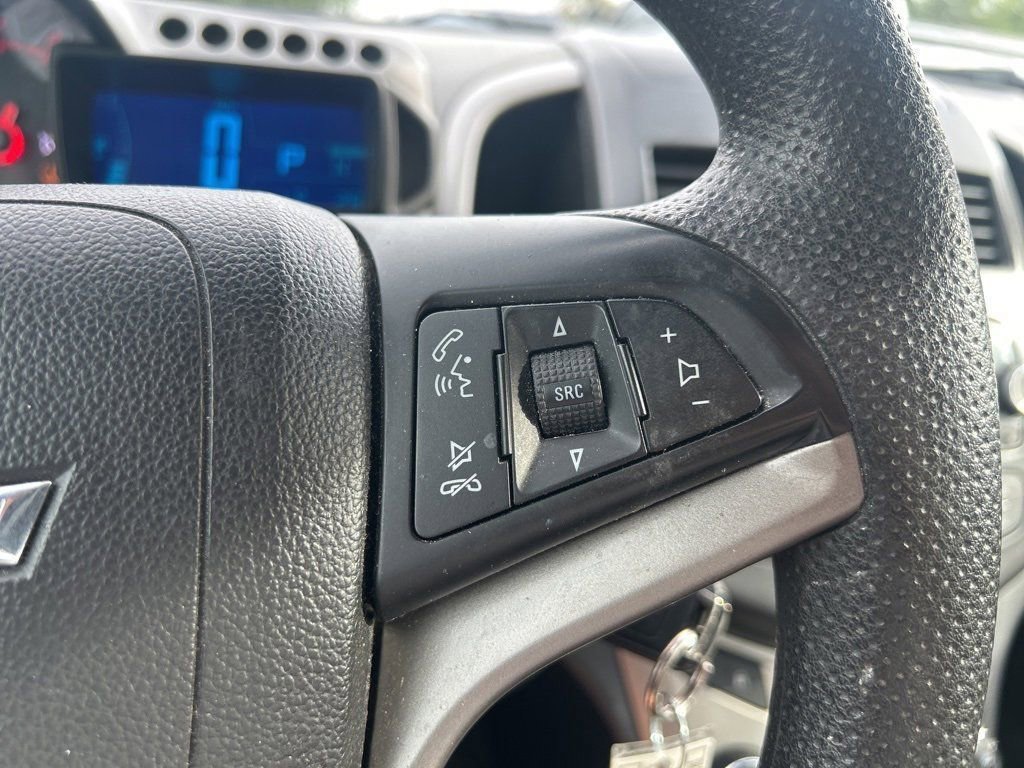 2014 Chevrolet Sonic LT photo 22