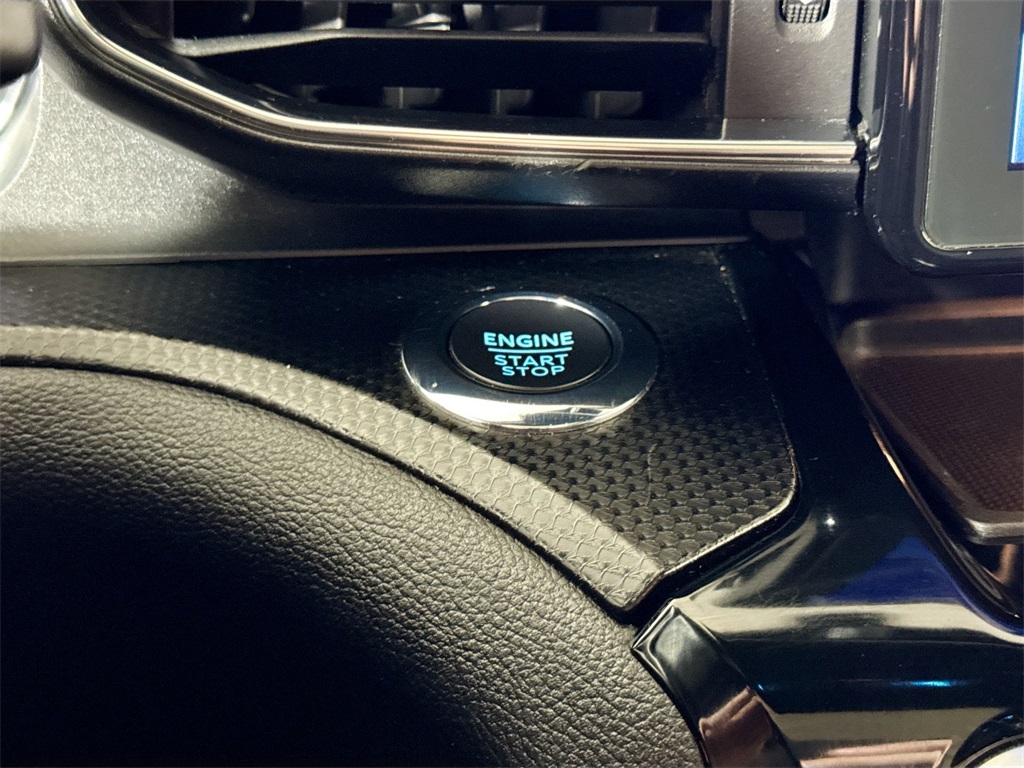 2022 Ford Explorer ST-Line photo 42