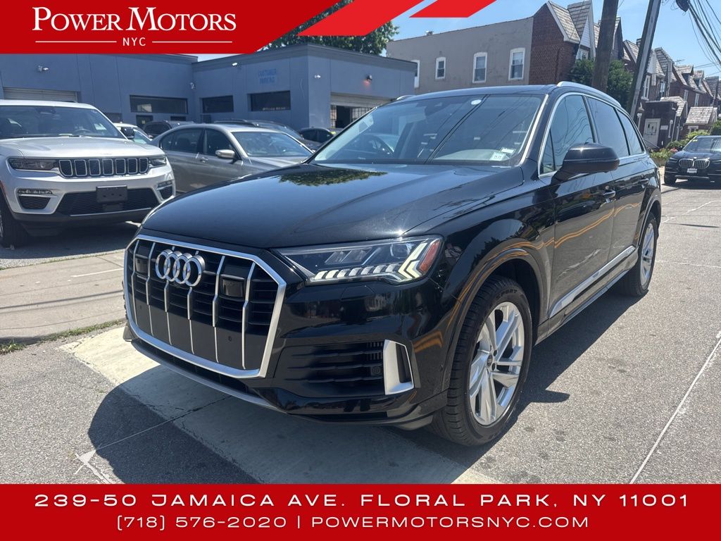 2023 Audi Q7 Premium Plus's photo