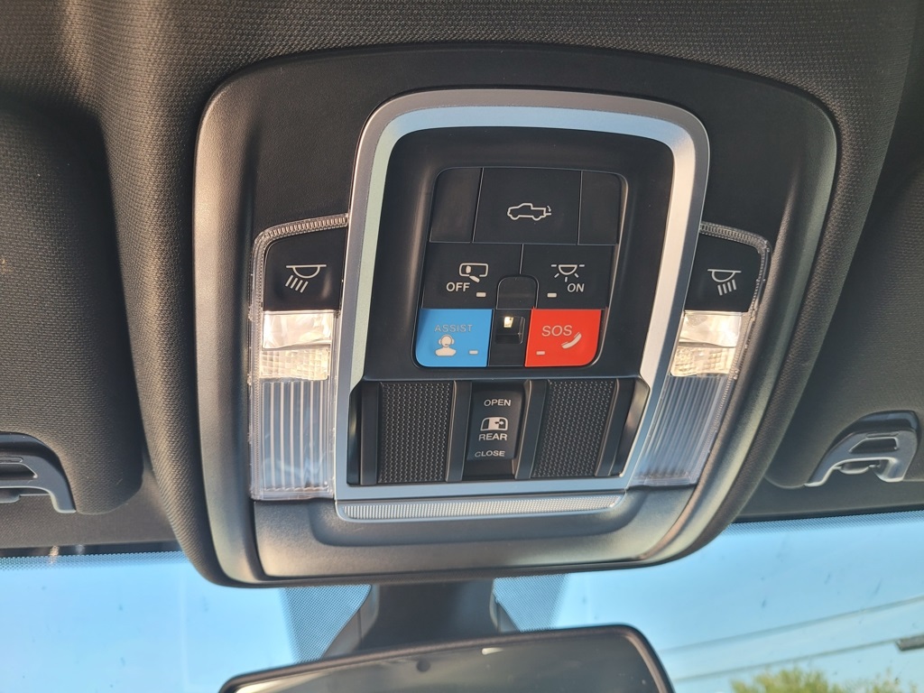 2024 Ram 2500 Laramie photo 16