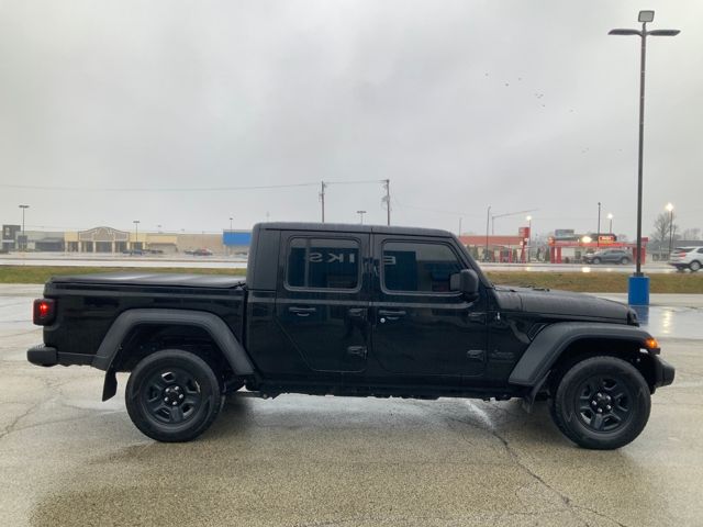 2020 Jeep Gladiator Sport photo 4