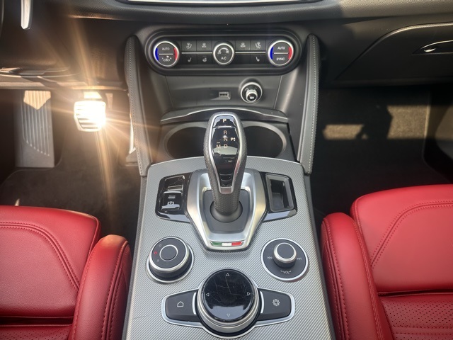 2022 Alfa Romeo Stelvio Ti Sport photo 15