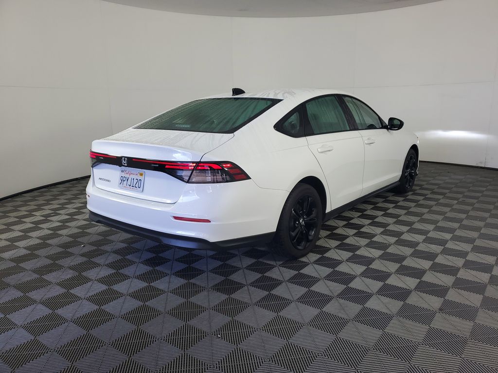 2025 Honda Accord SE photo 4