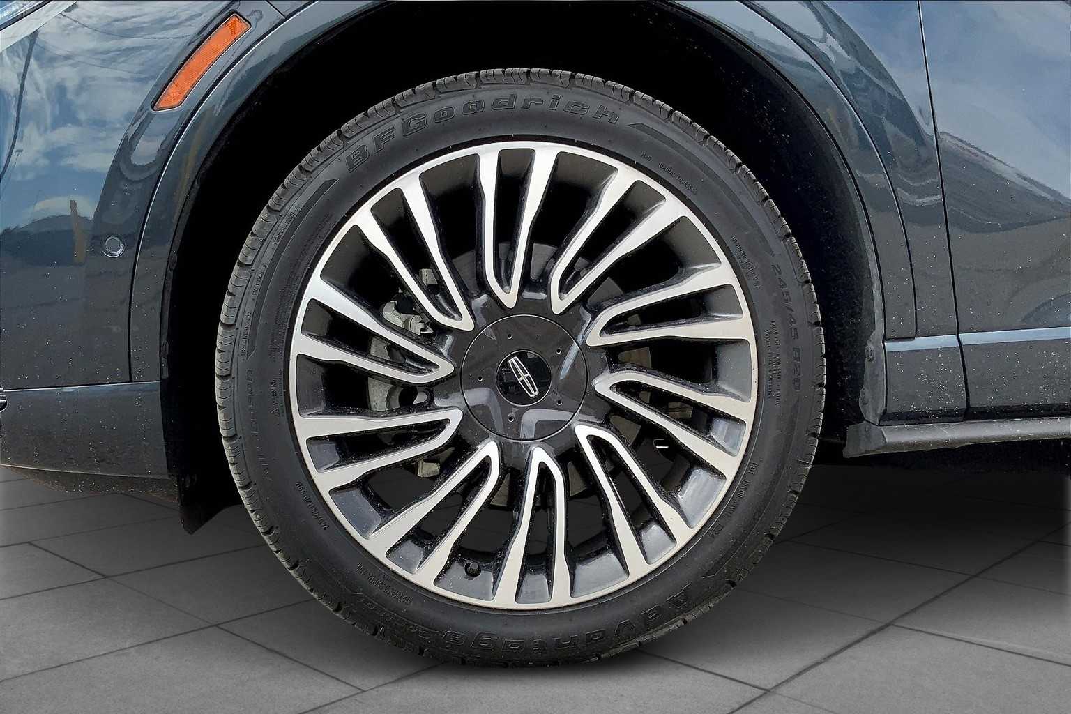2022 Lincoln Corsair Grand Touring photo 8
