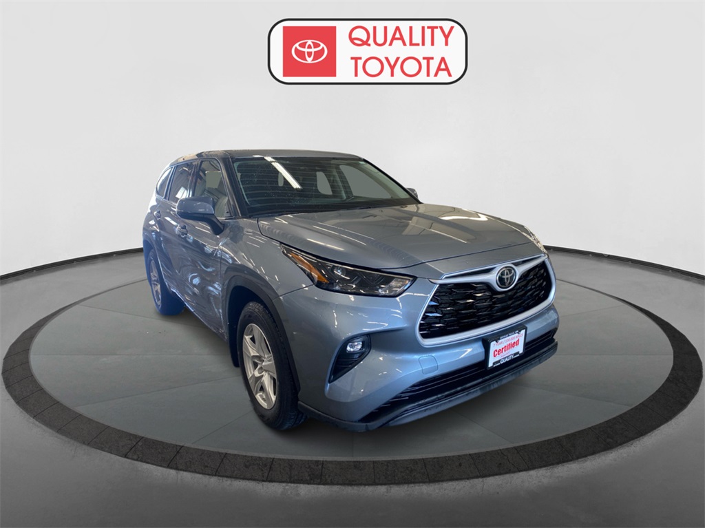 Used 2022 Toyota Highlander LE with VIN 5TDBZRBH5NS245743 for sale in Fergus Falls, Minnesota