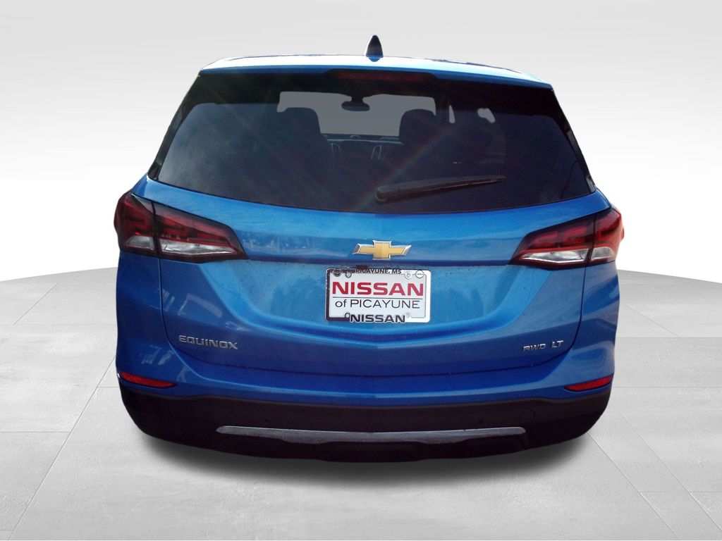 2024 Chevrolet Equinox LT photo 4