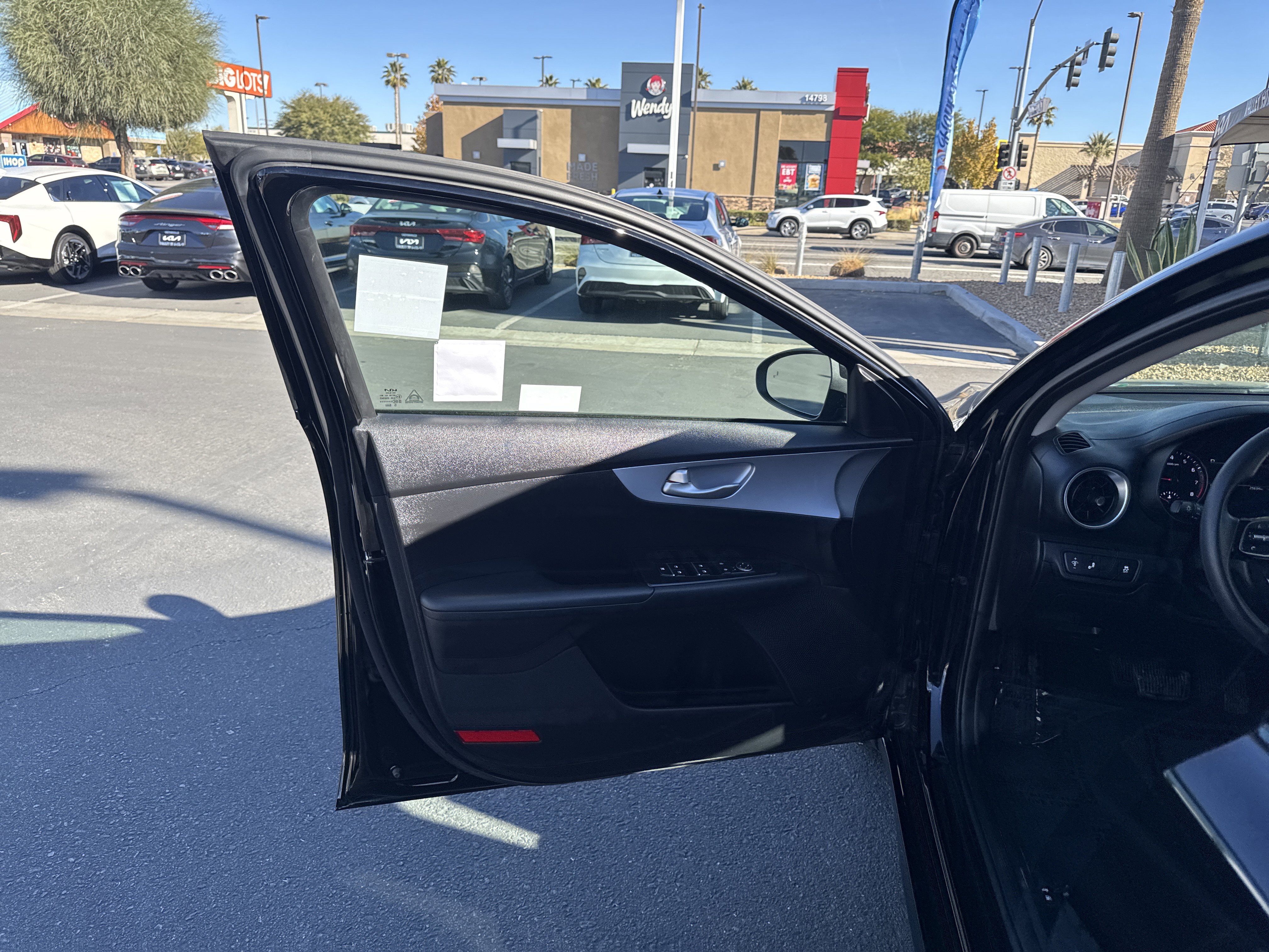 2024 Kia Forte LXS's photo