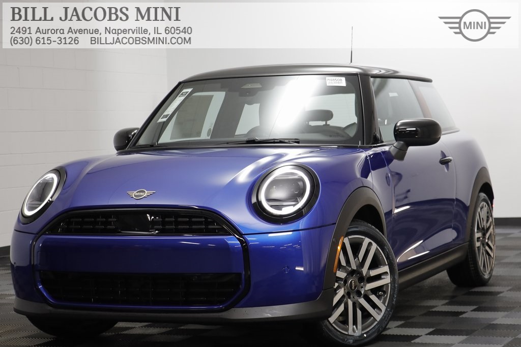 2026 MINI Hardtop Oxford Edition's photo