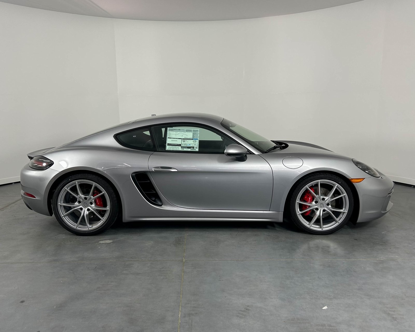 2025 Porsche Cayman S photo 8