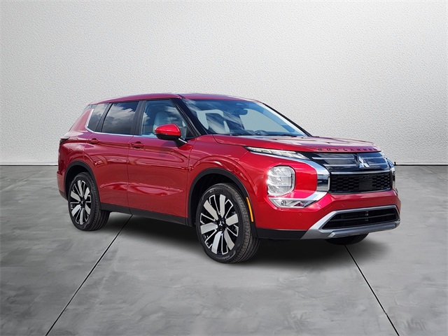 2025 Mitsubishi Outlander SE's photo