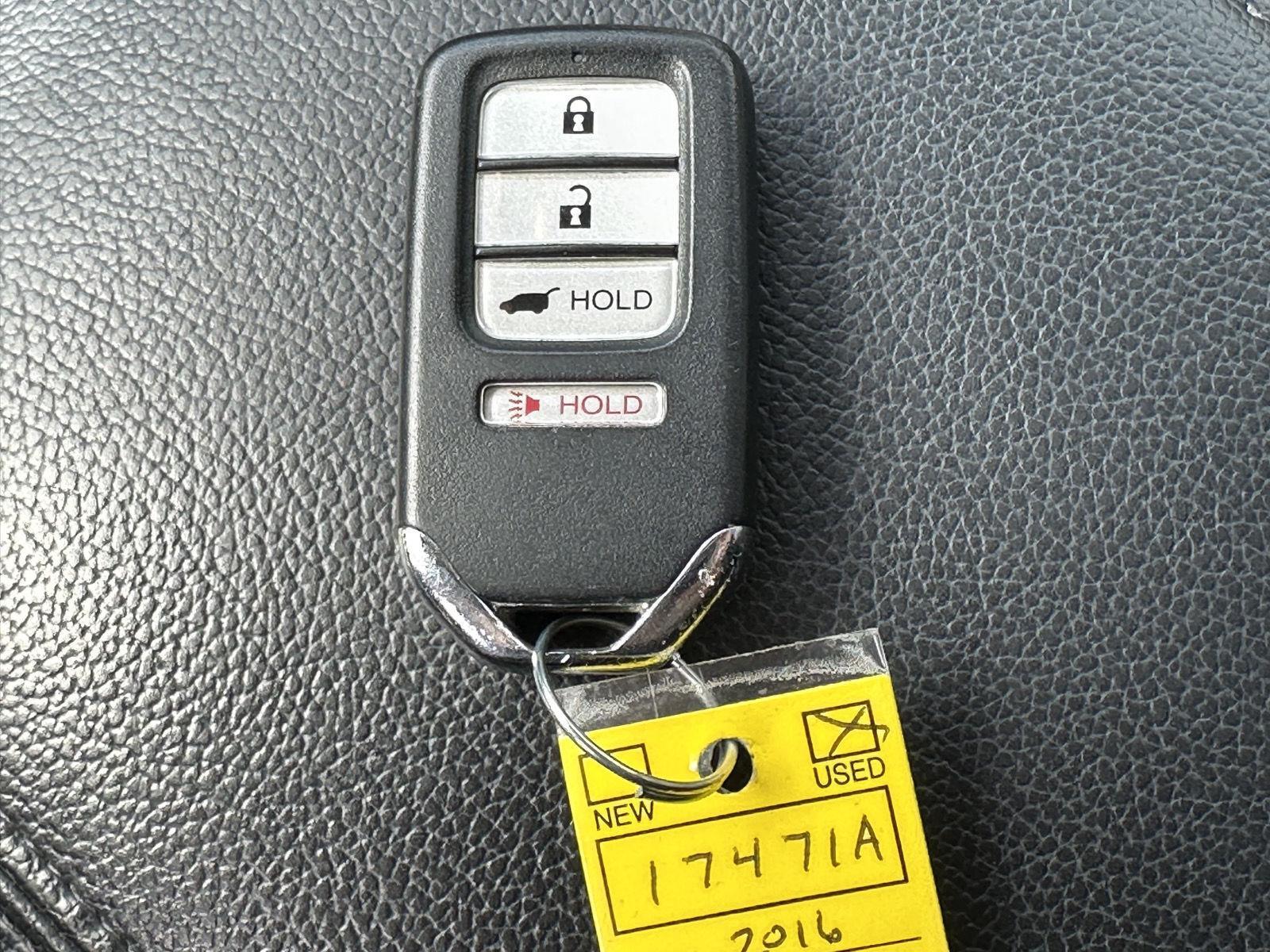 2016 Honda CR-V Touring photo 26