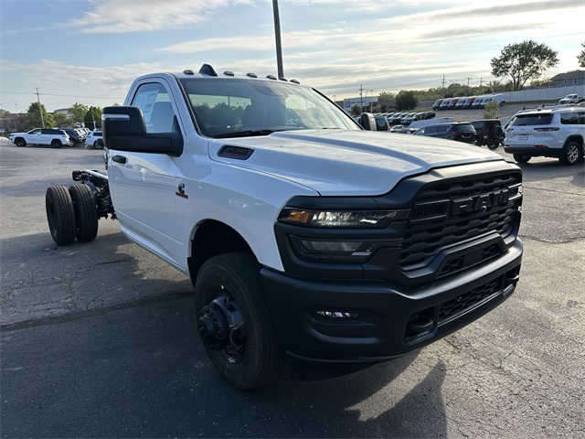 2026 Ram 3500 Tradesman photo 4