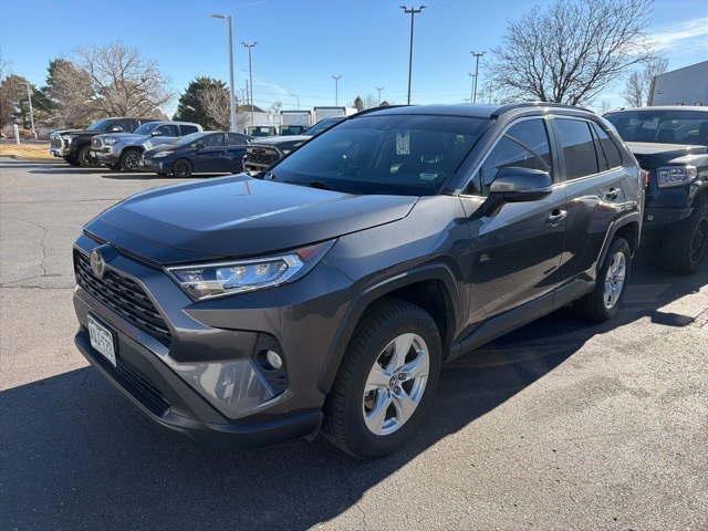 2020 Toyota RAV4 XLE's photo