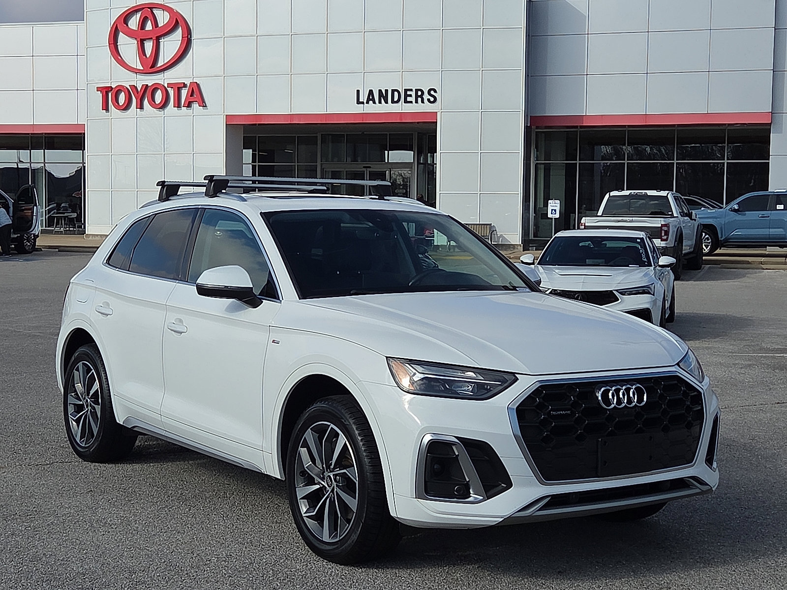 2023 Audi Q5 Premium Plus's photo