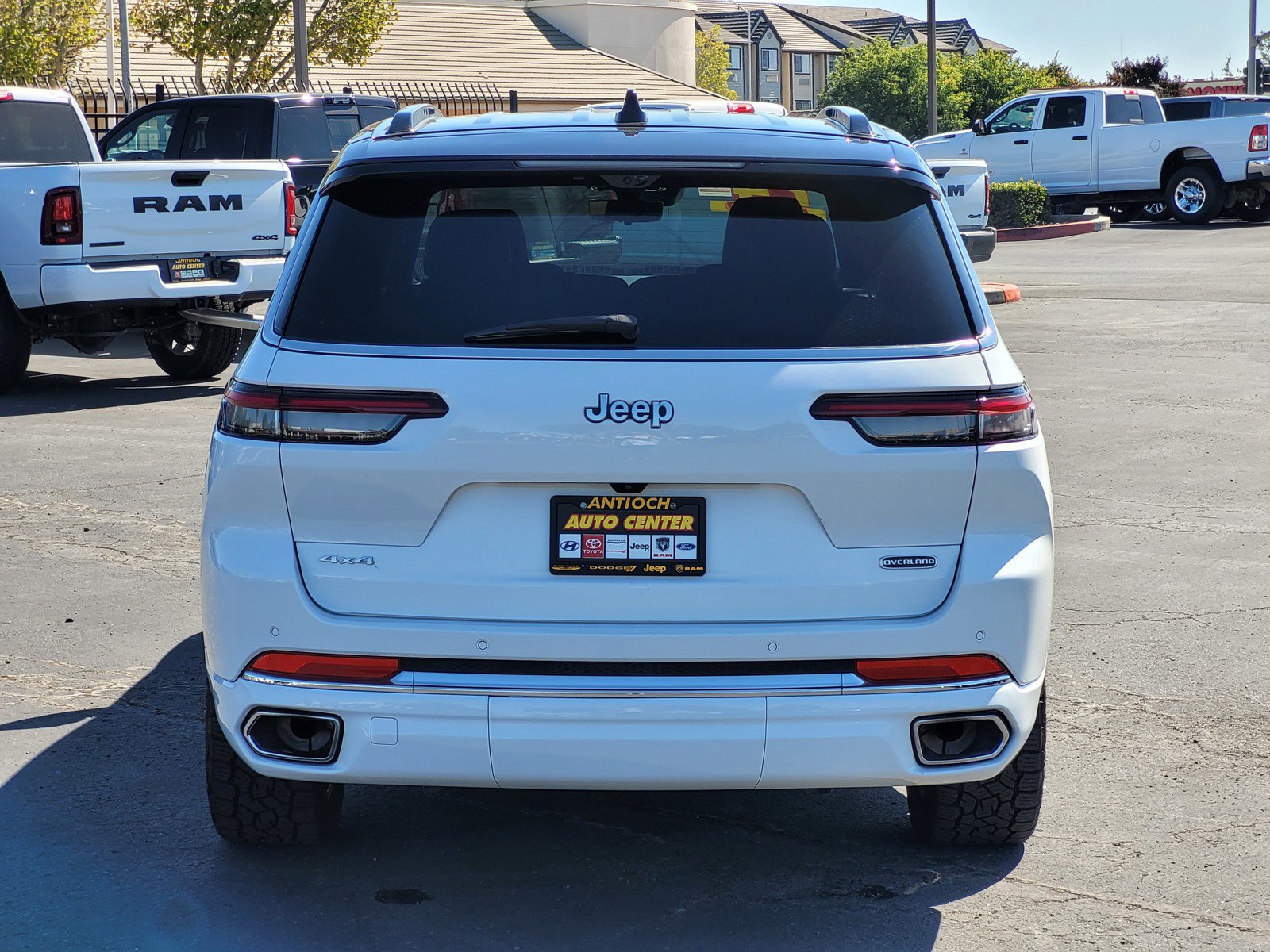 2024 Jeep Grand Cherokee Overland photo 5