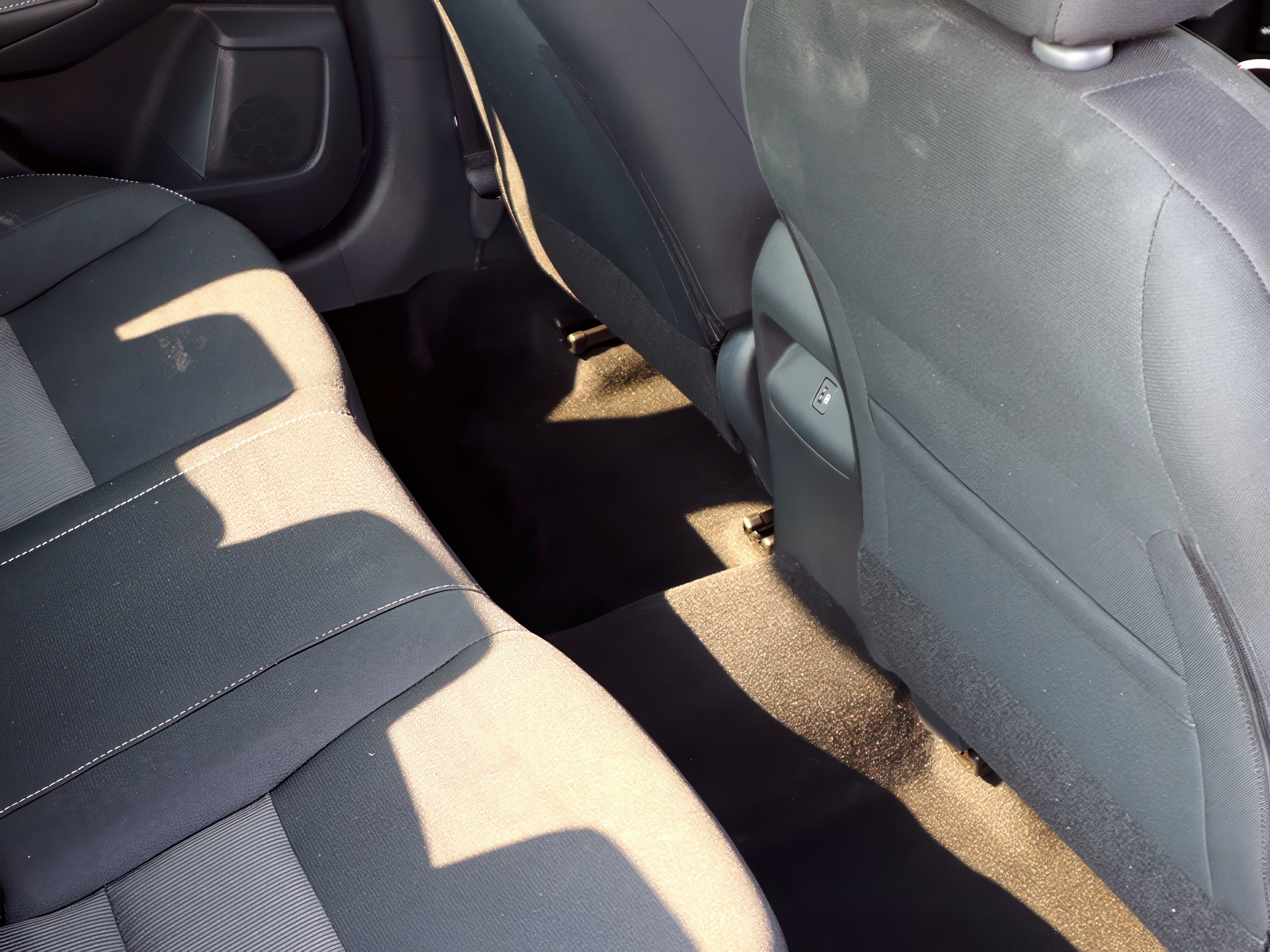 2025 Nissan Sentra SV photo 24