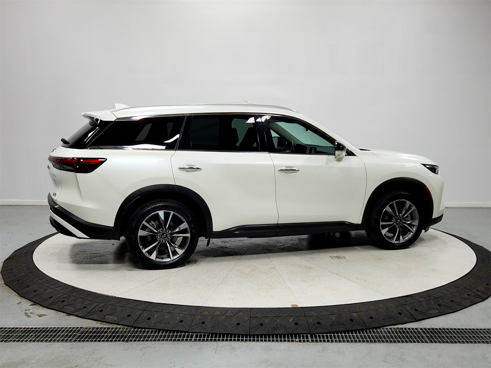 2024 Infiniti QX60 Luxe photo 8