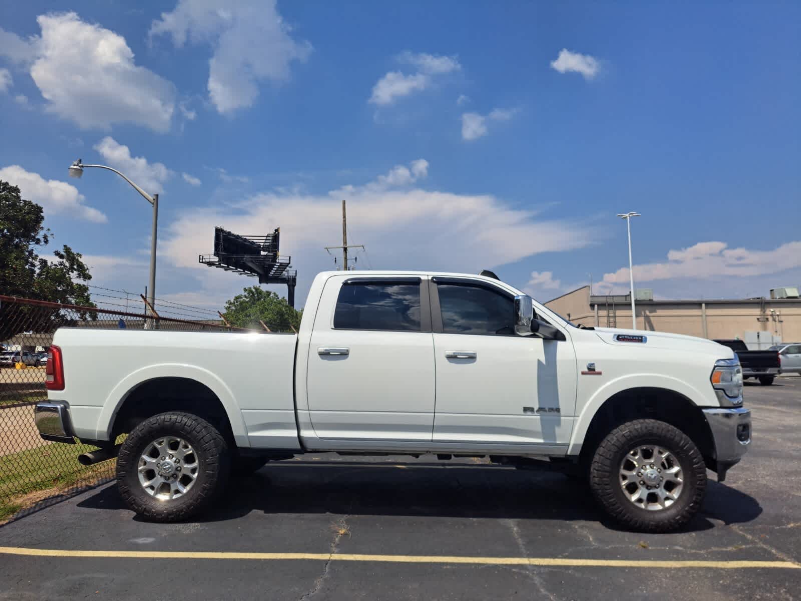 2021 Ram 2500 Laramie photo 4