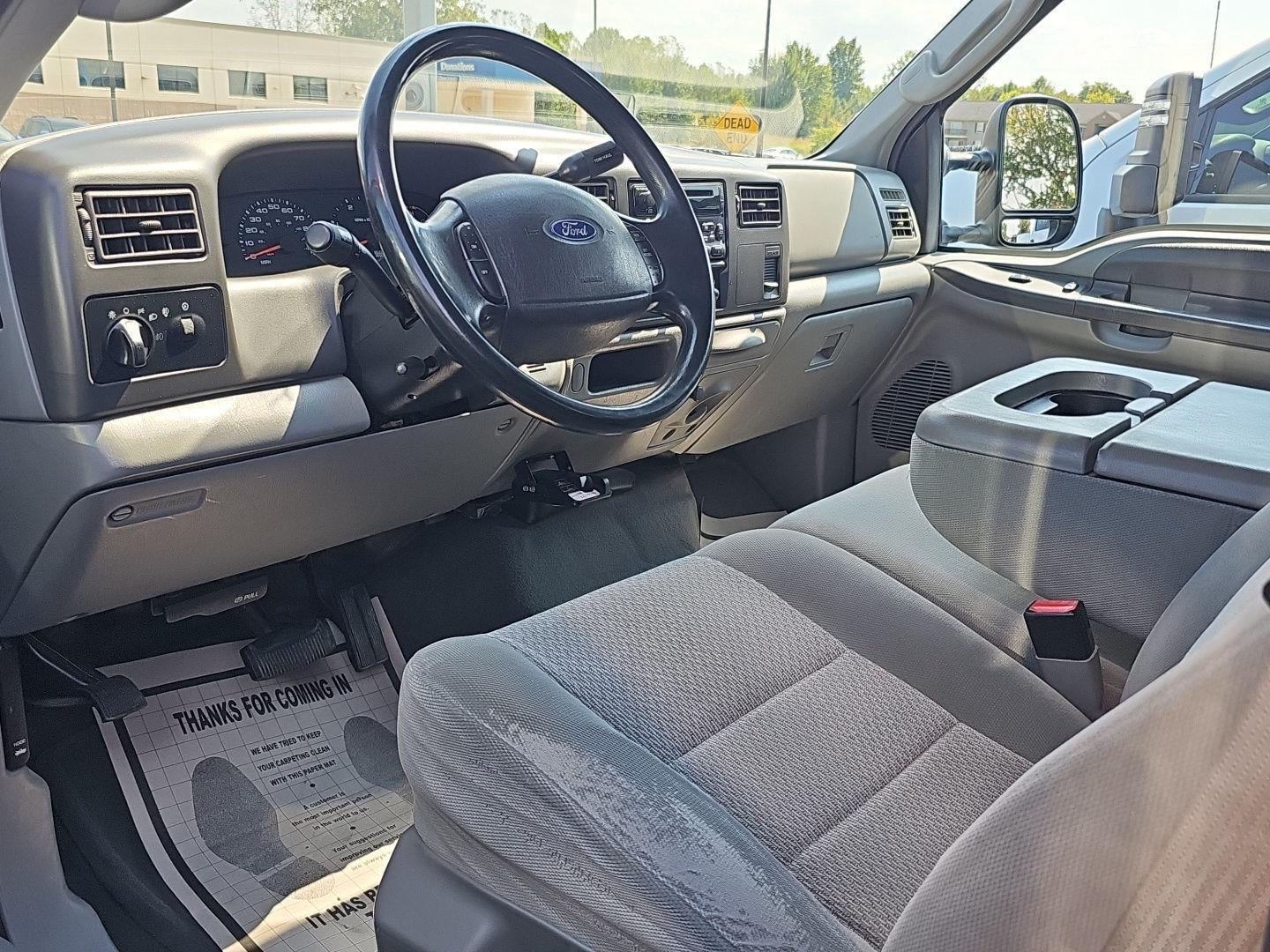 2003 Ford F-250 XLT photo 5