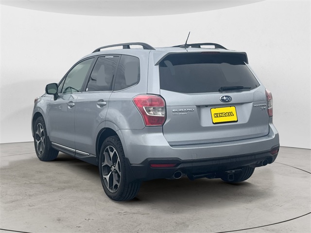 2015 Subaru Forester 2.0XT Touring photo 3