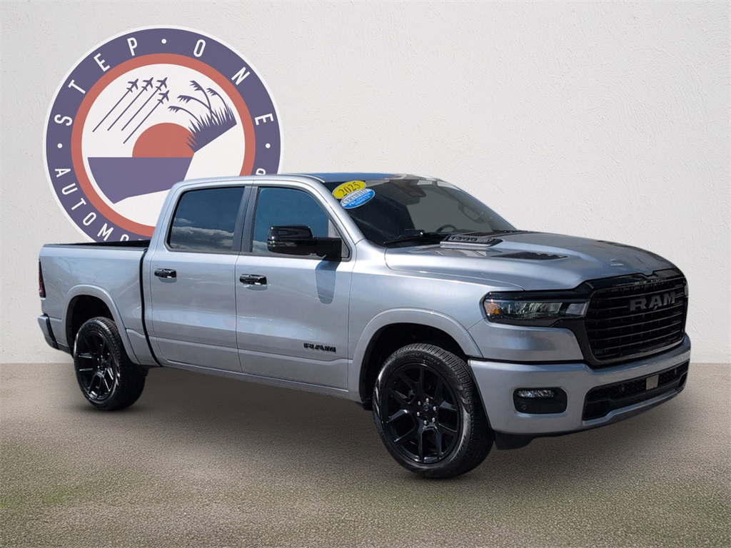 2025 Ram 1500 Laramie Night Edition photo 2