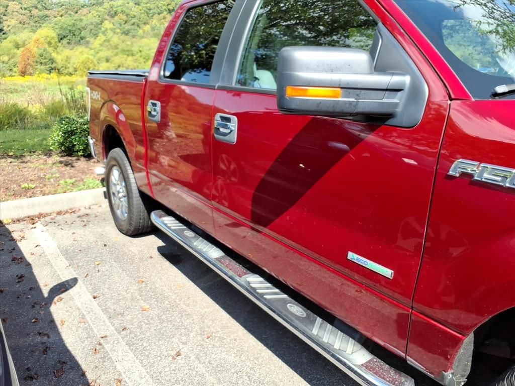 2013 Ford F-150 XLT photo 2