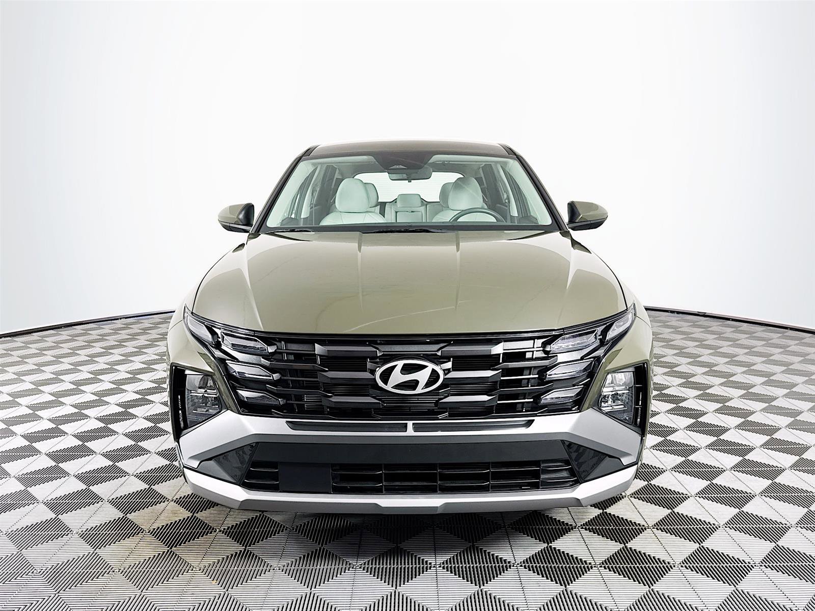 2025 Hyundai Tucson SE photo 2