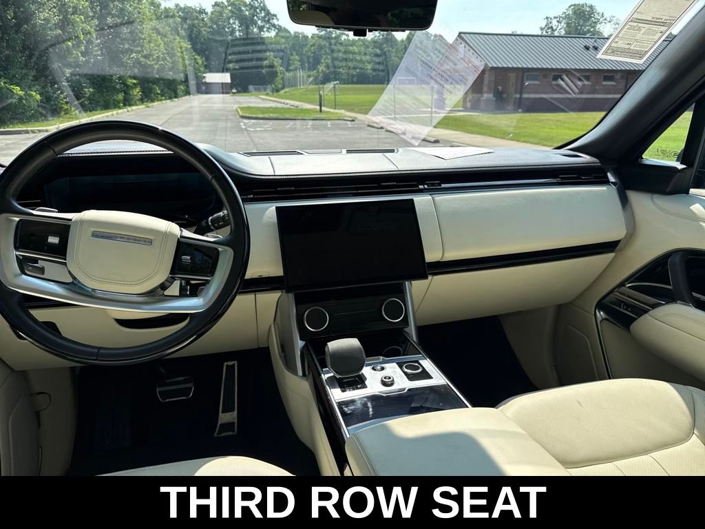 2023 Land Rover Range Rover Autobiography photo 11