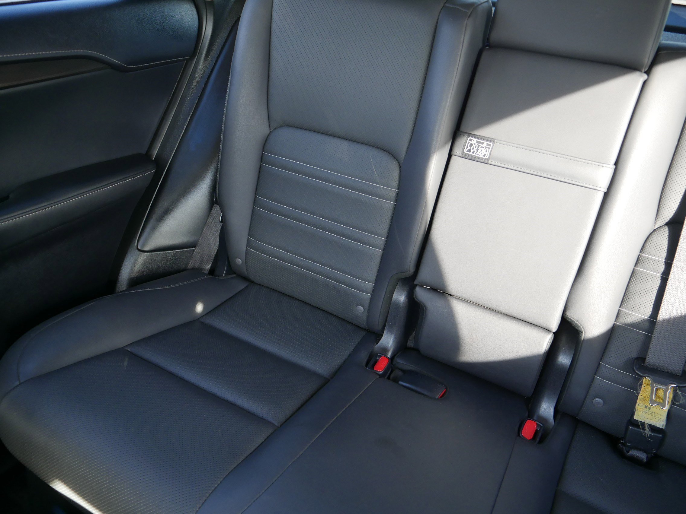 2016 Lexus NX 300h Luxury photo 16