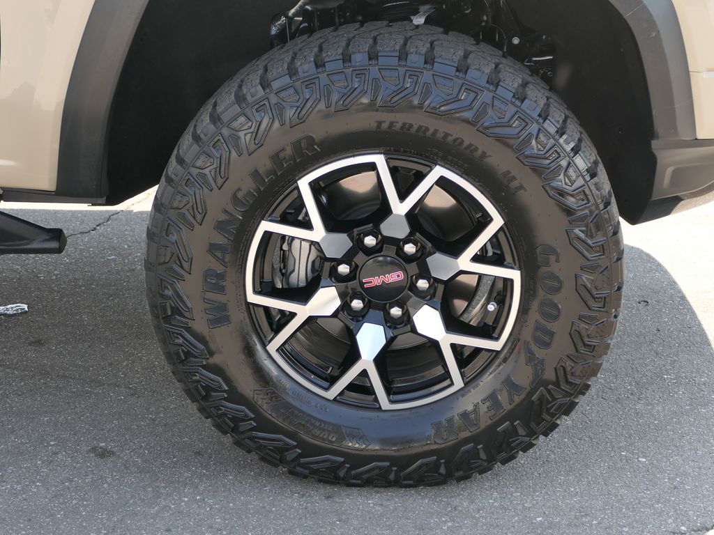 2024 Gmc Canyon AT4X photo 26