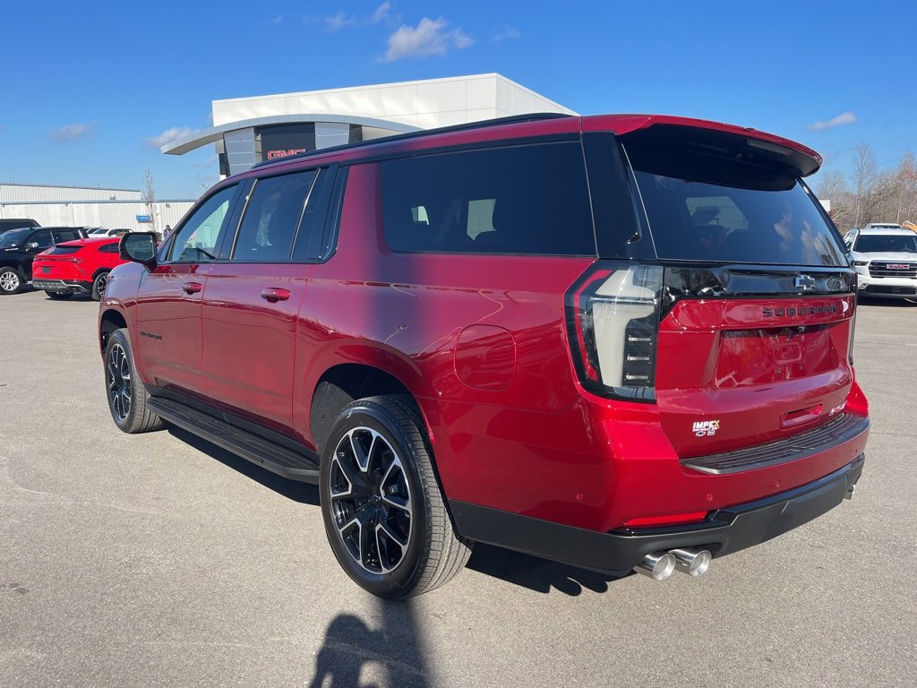 2026 Chevrolet Suburban RST photo 3