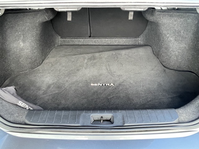 2023 Nissan Sentra SR photo 23