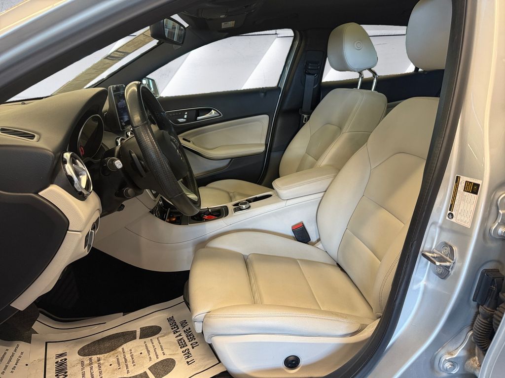 2019 Mercedes Benz GLA 250 4MATIC photo 7