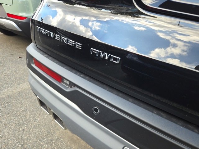 2026 Chevrolet Traverse photo 5