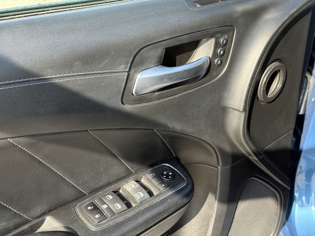 2020 Dodge Charger SXT photo 10
