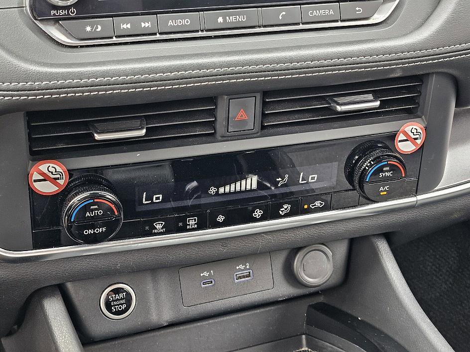 2023 Nissan Rogue SV photo 22