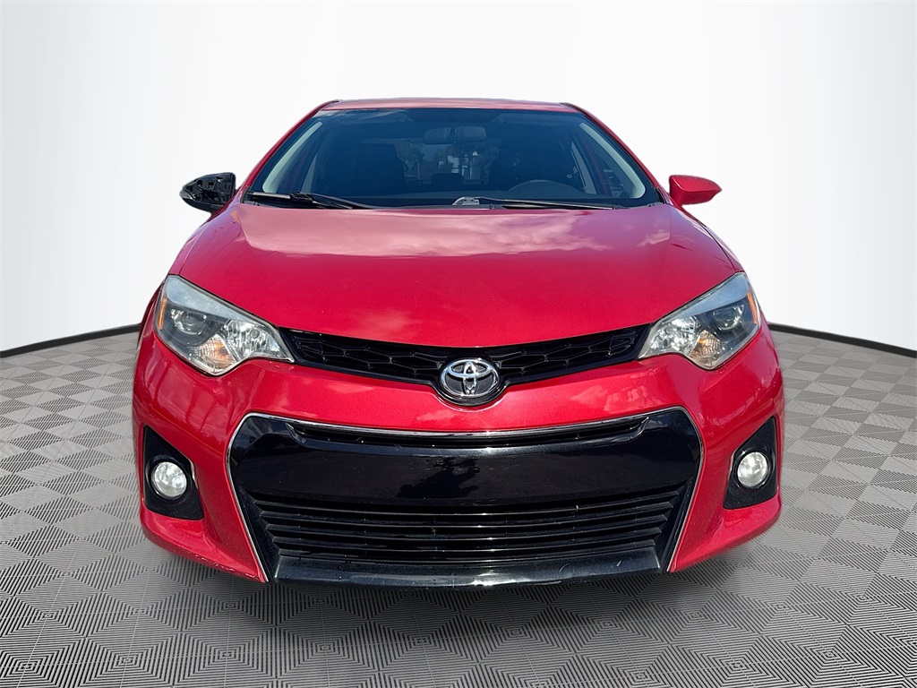 2015 Toyota Corolla LE photo 2