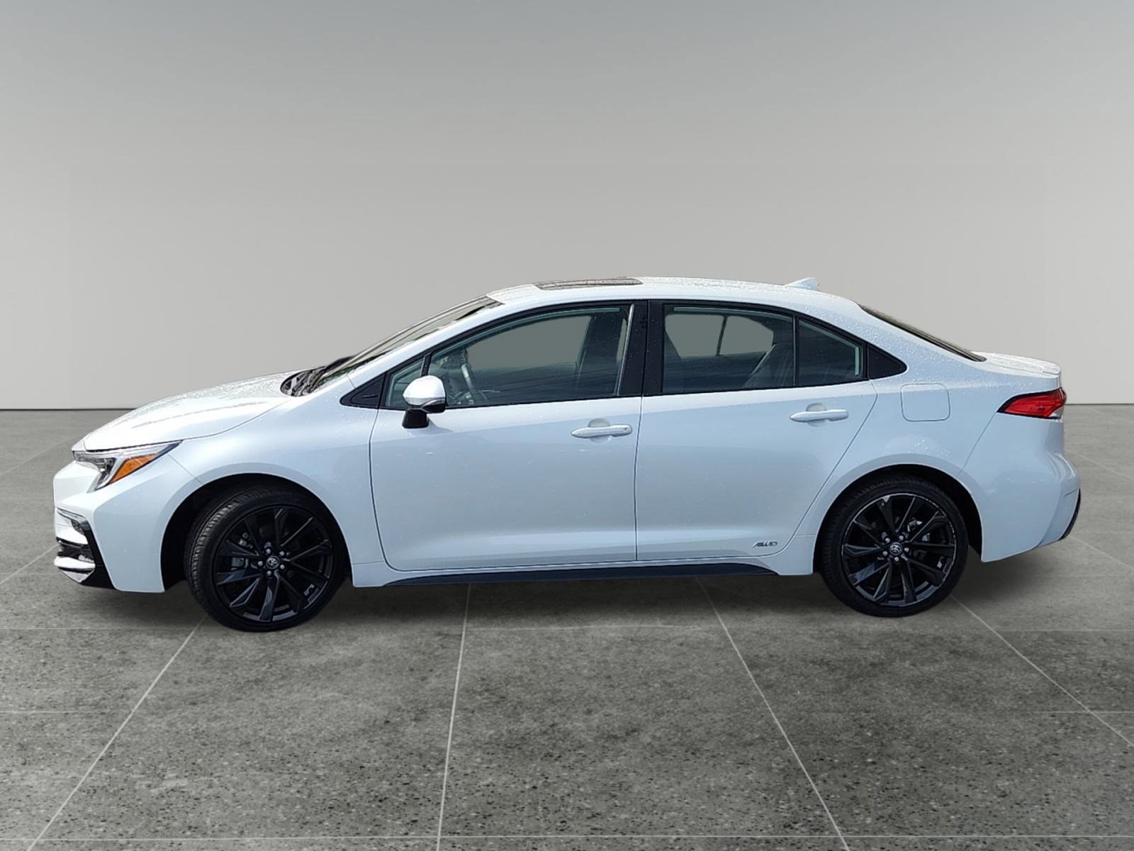 2024 Toyota Corolla Hybrid SE photo 4