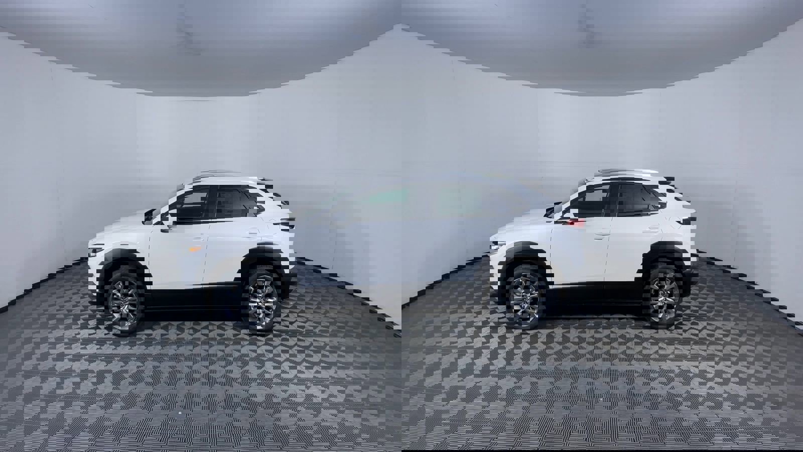 2026 Mazda CX-30 2.5 S Preferred photo 4