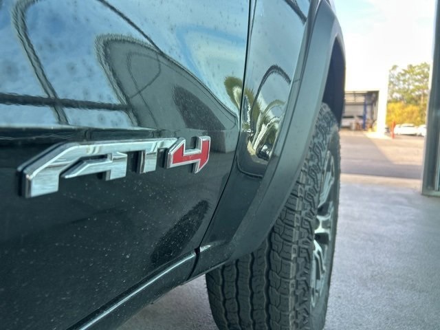 2025 Gmc Canyon AT4 photo 4