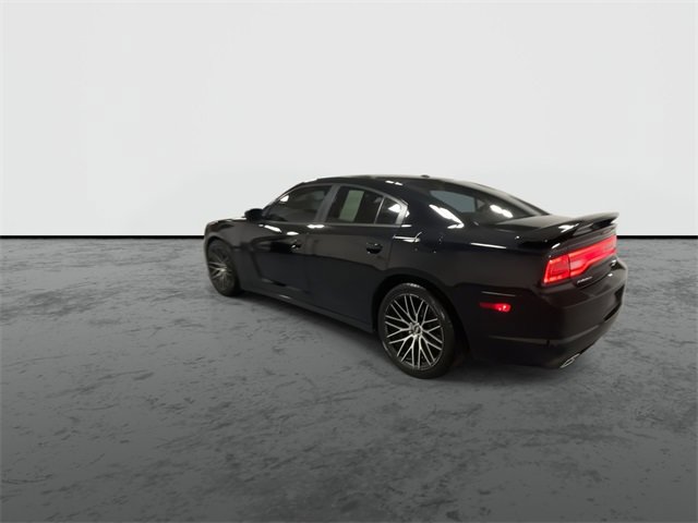 2013 Dodge Charger R/T photo 4