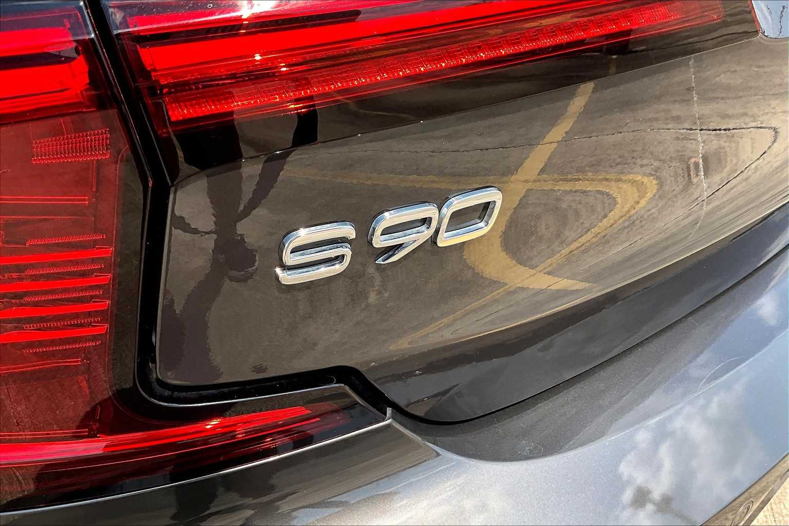 2022 Volvo S90 Inscription photo 29