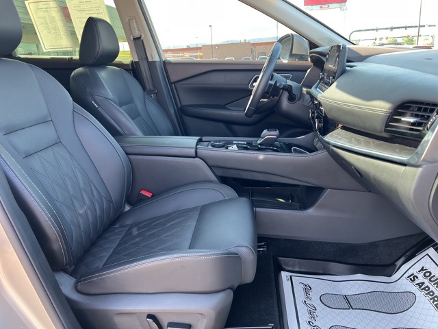 2023 Nissan Rogue Platinum photo 41