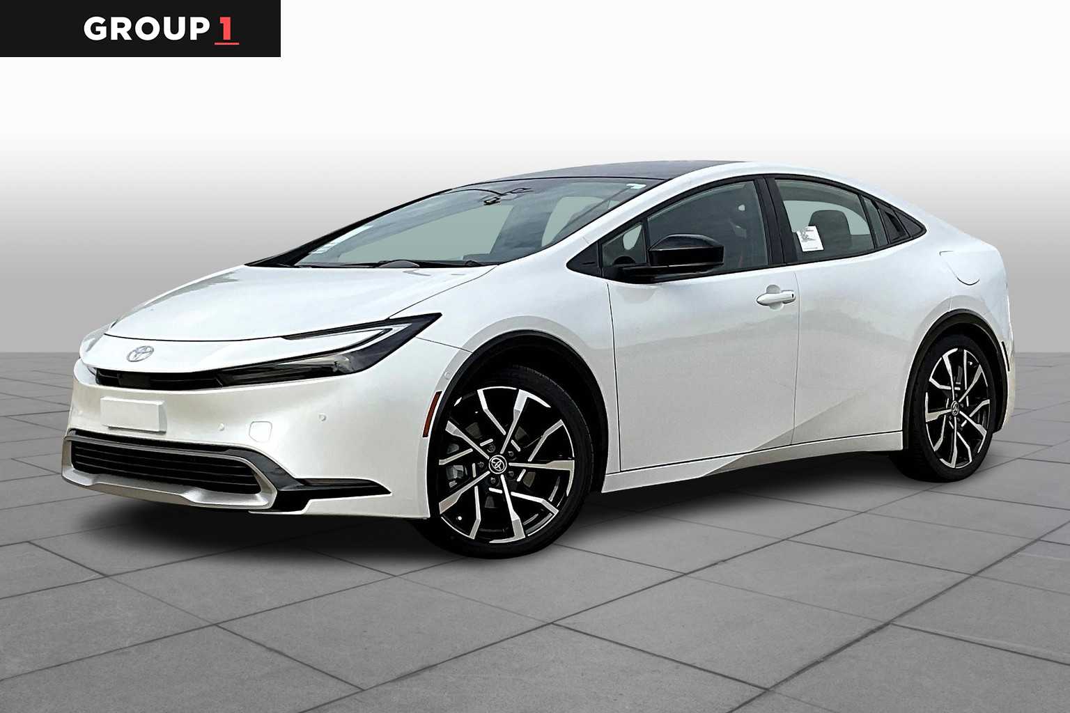 2026 Toyota Prius XSE Premium's photo