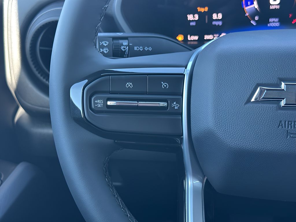 2026 Chevrolet Colorado Trail Boss photo 4