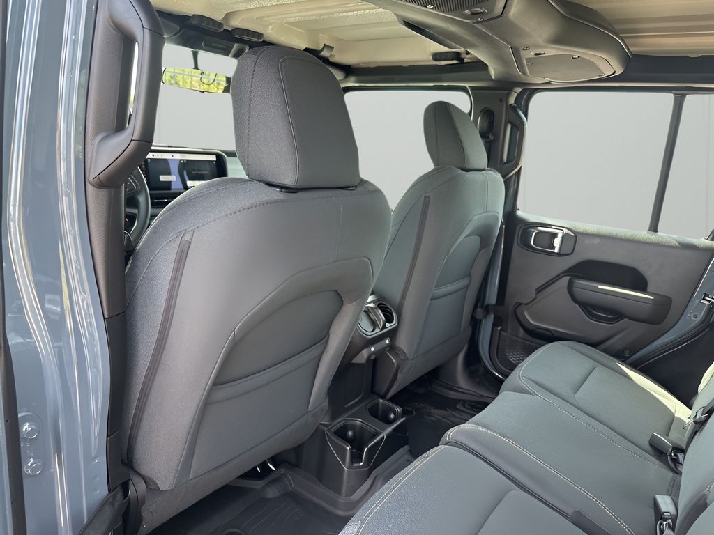 2025 Jeep Wrangler Sport photo 15