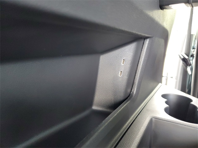 2025 Volkswagen Atlas Peak Edition SE photo 10