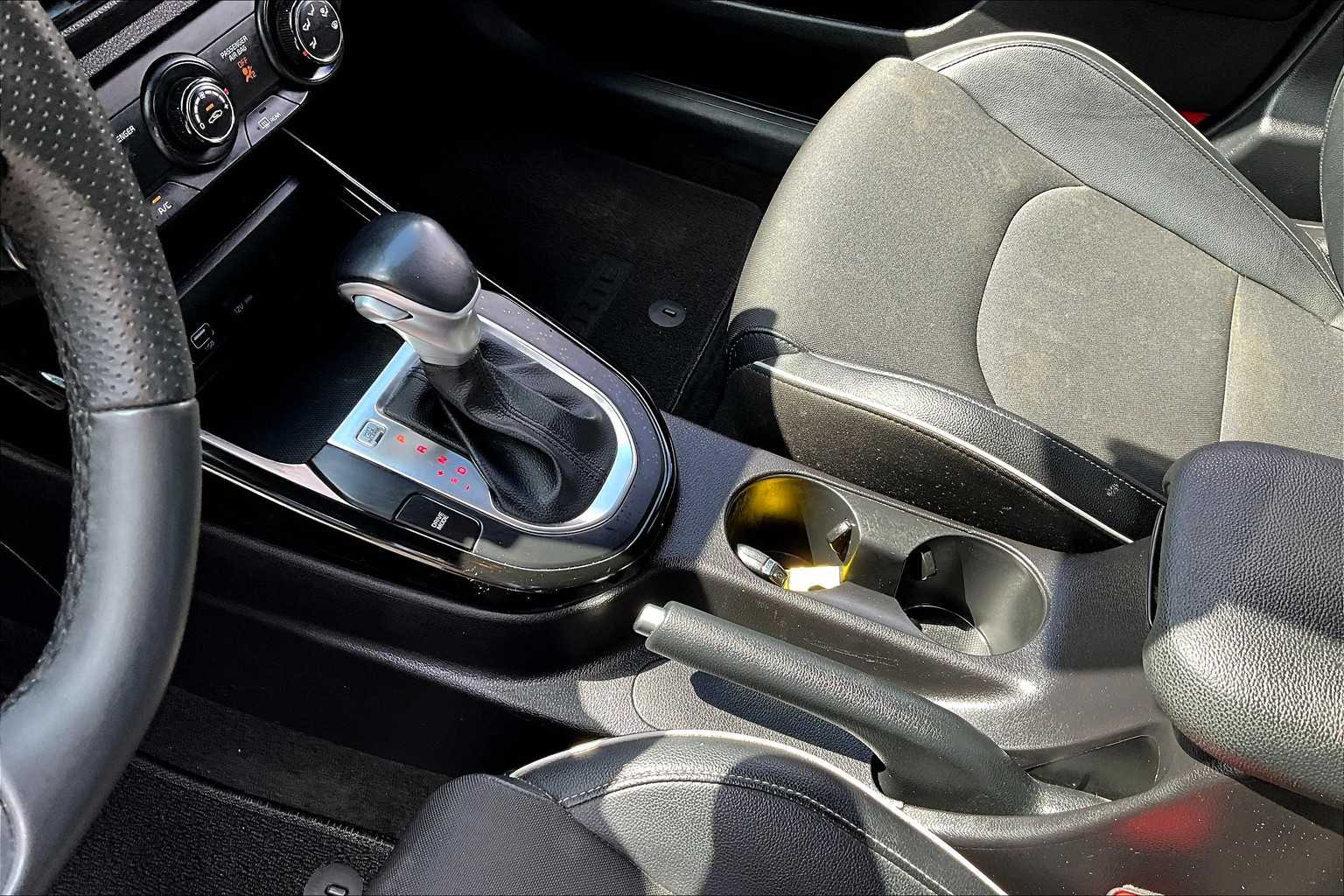 2021 Kia Forte GT-Line photo 15